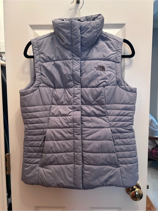 The North Face Jackets & Blazers - The North Face Light Gray Puffer Vest with Zipper Pockets. Size M.